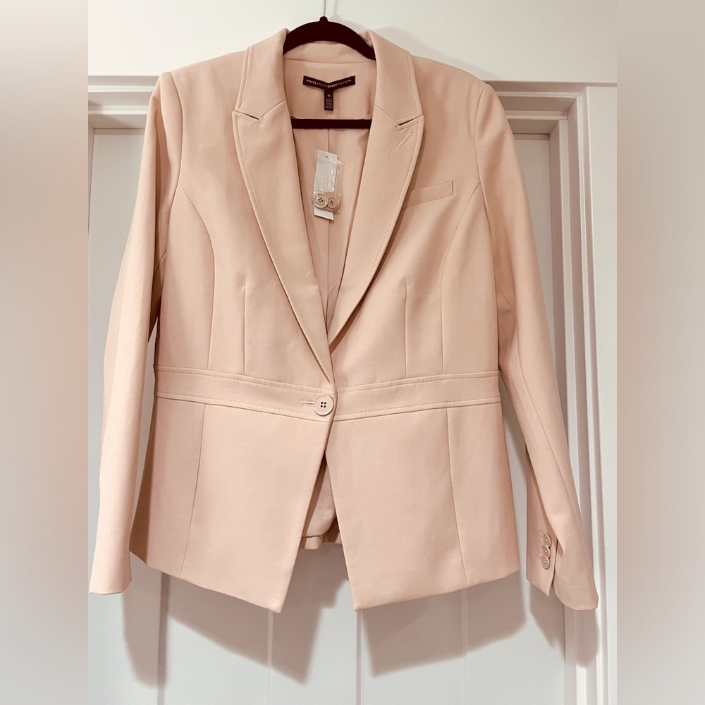 NWT. White House Black Market blazer in cameo rose. Size 14.